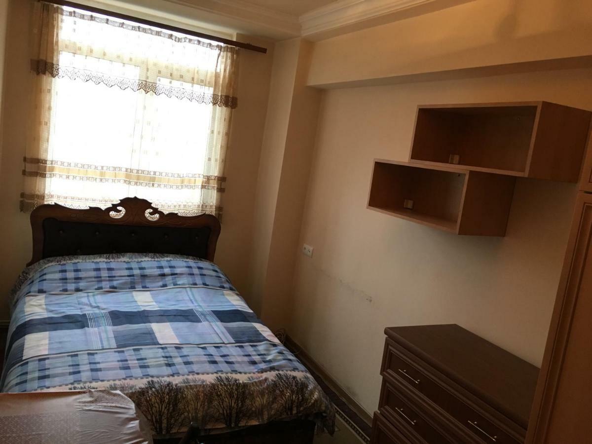 Prosp. Tigrana Meca 53 Apartamenty Yerevan Bagian luar foto